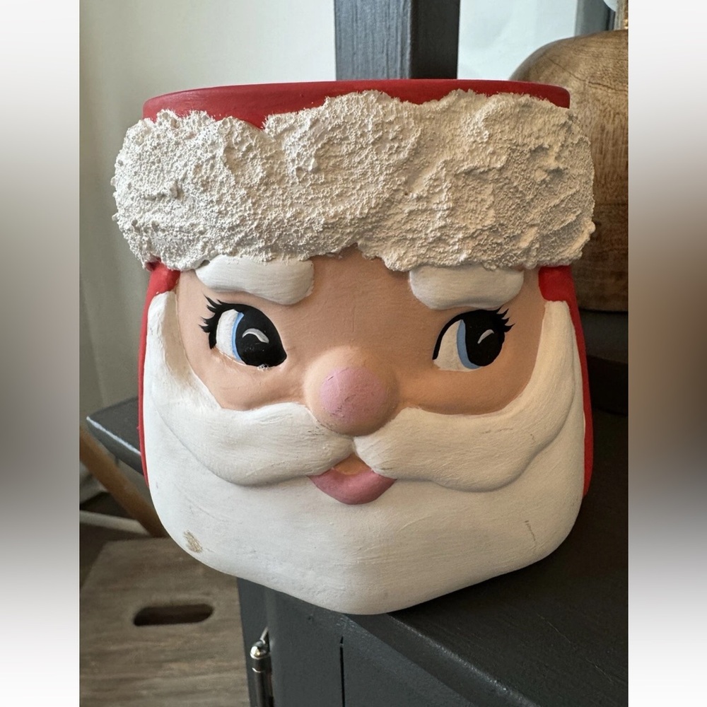 Vintage Kitschy Christmas Ceramic Santa Planter Vase Hobbiest Piece Signed